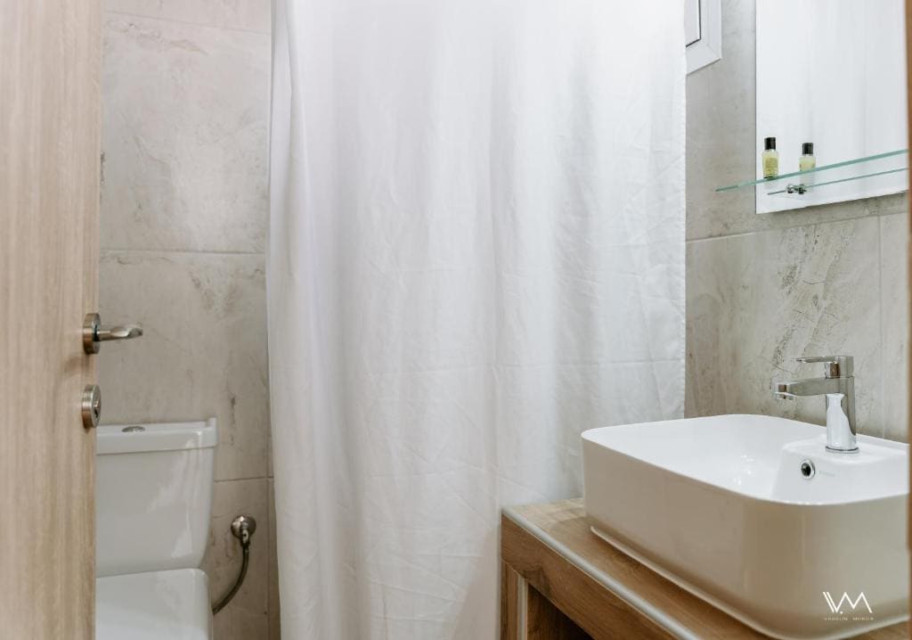 Double or Twin Room with Sea View room - Image 2