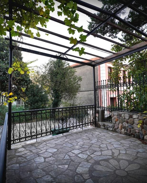 Studio with Garden View room - Image 2