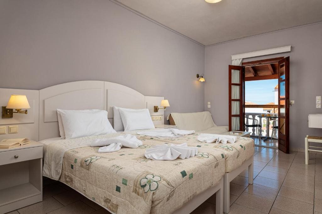 Standard Twin Room room - Image 2