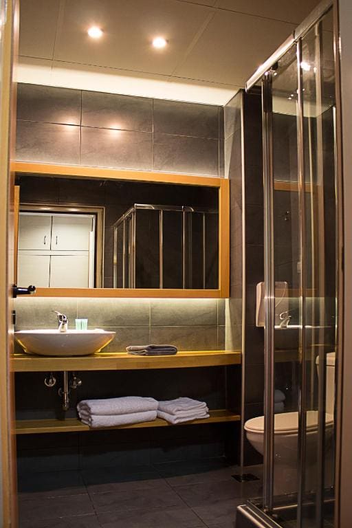 Standard Double Room room - Image 2
