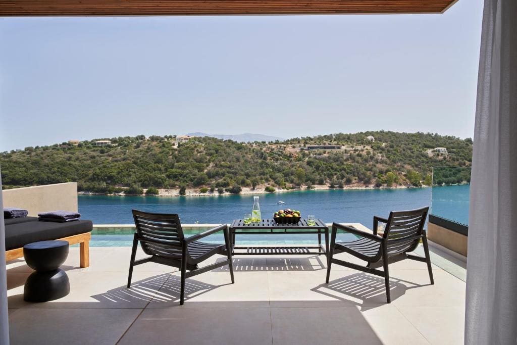 Rock Star Unobstructed Sea View Suite - Private Pool room - Image 2