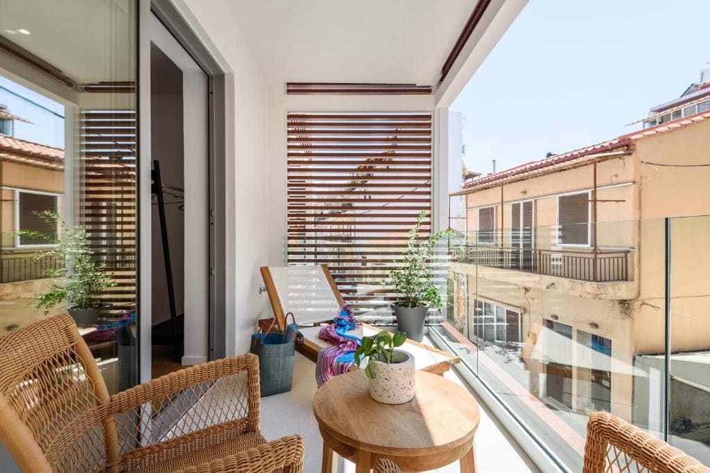 Triple Room with Balcony room - Image 3
