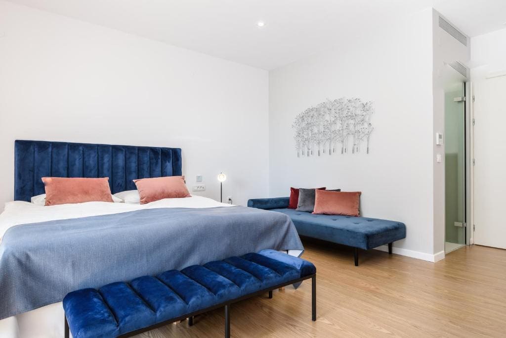 Triple Room with Balcony room - Image 1