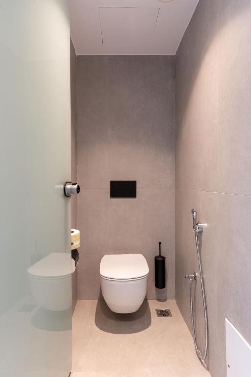 One-Bedroom Suite with Sharing Pool & Side Sea View room - Image 3