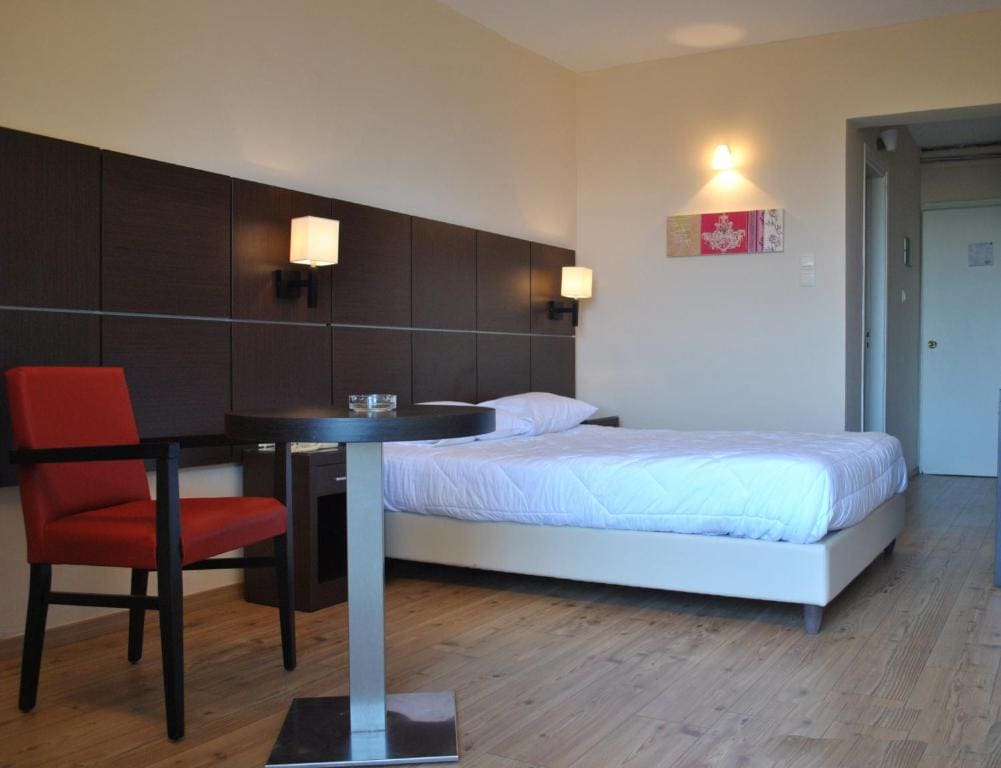 Standard Double Room room - Image 2
