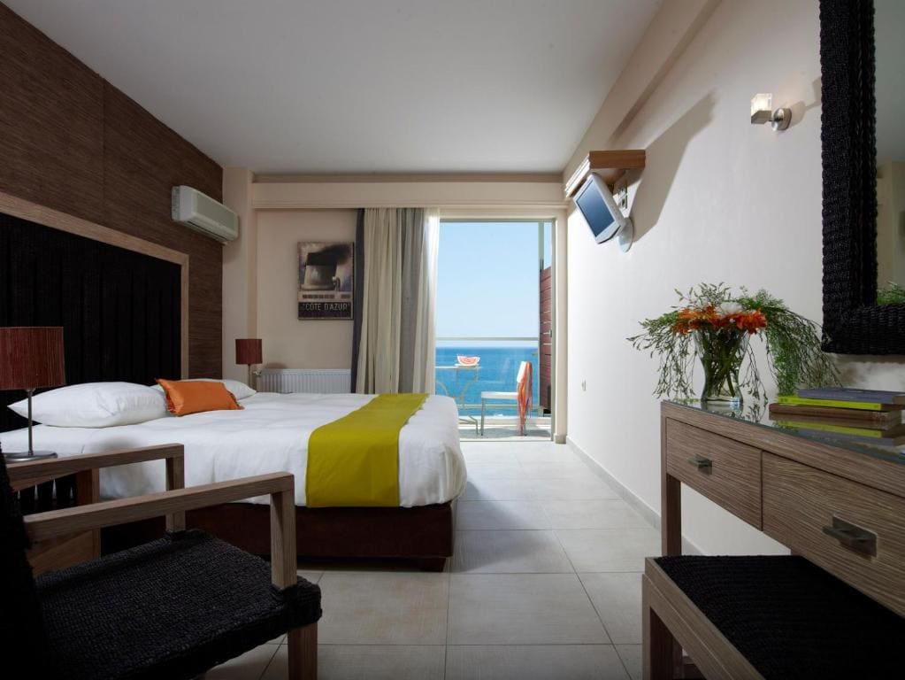 Superior Double Room room - Image 3
