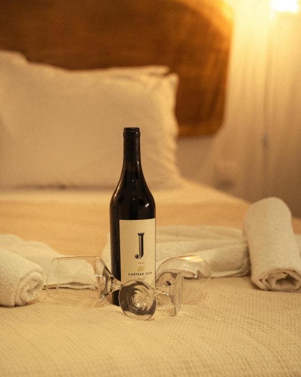 Junior Suite with Garden View room - Image 3