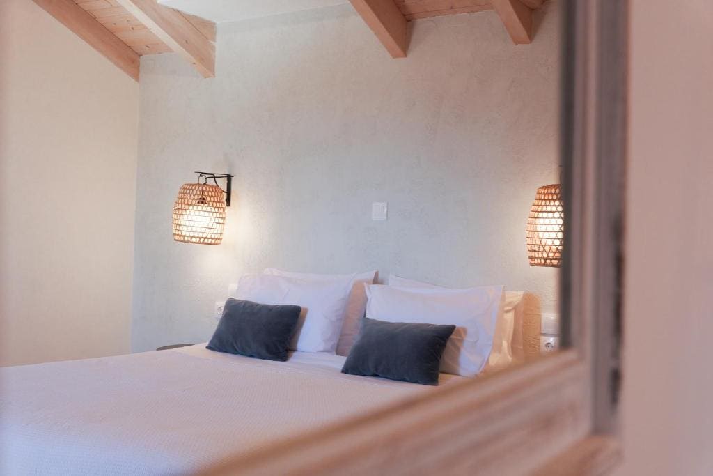 Superior Double Room room - Image 3