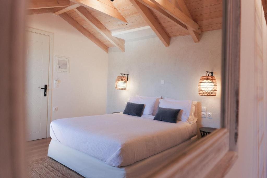 Superior Double Room room - Image 1