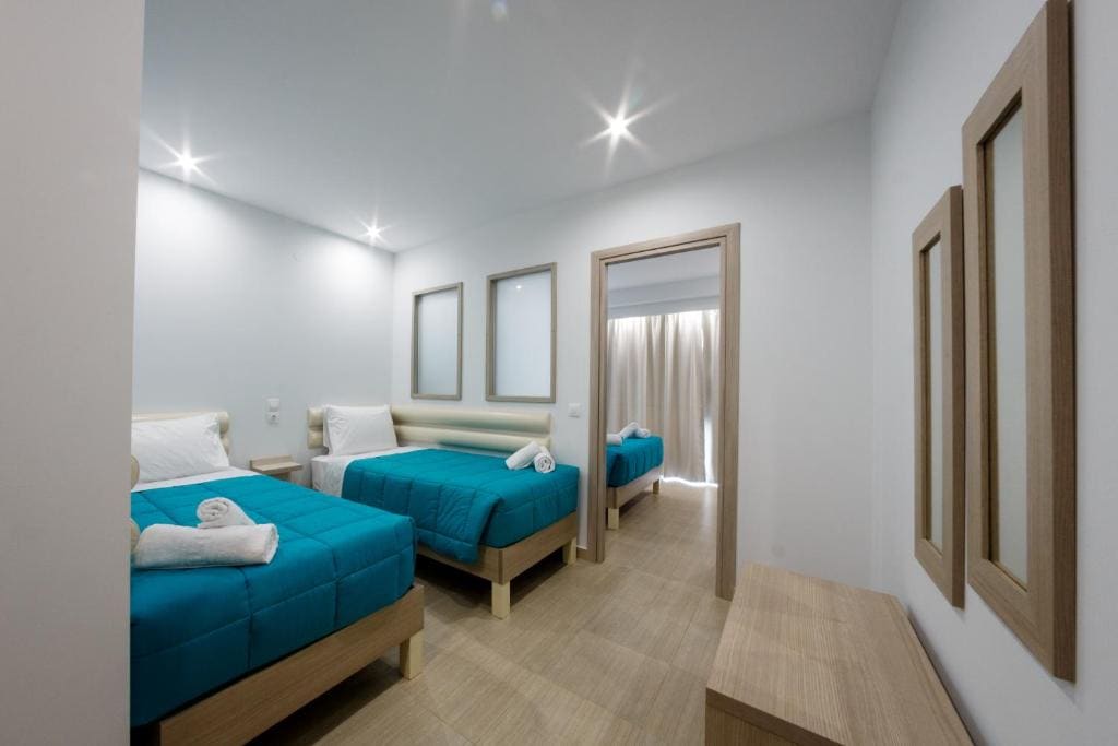 Family Room with Balcony room - Image 1