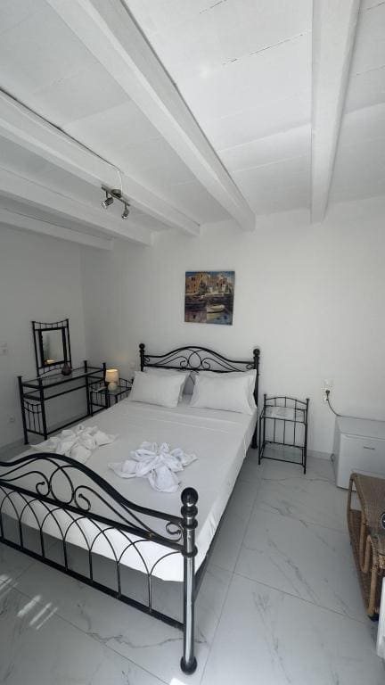 Budget Double Room room - Image 3