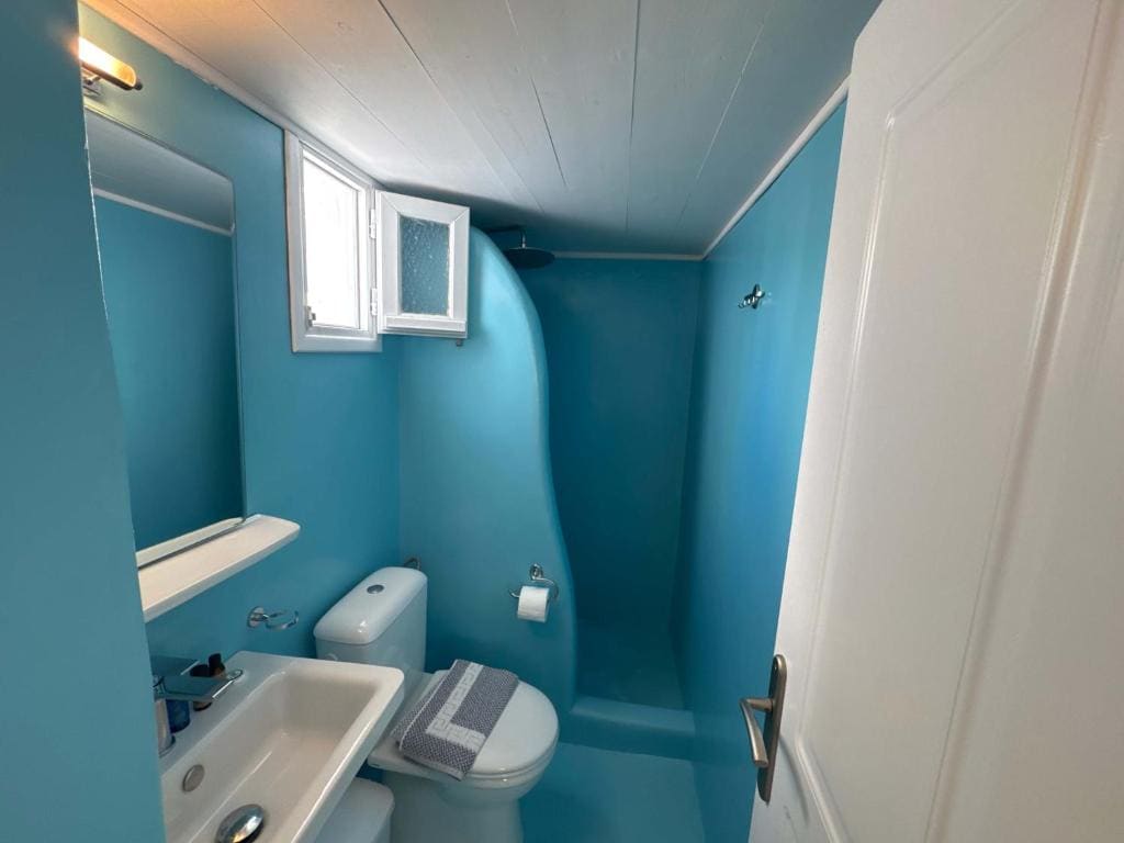 Classic Triple Room room - Image 2