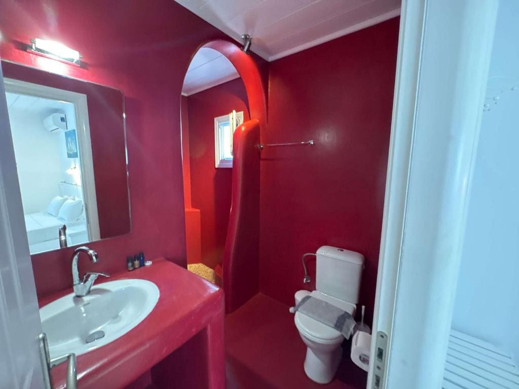 Family Apartment with Garden View room - Image 3