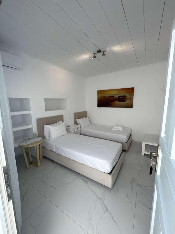Family Apartment with Garden View room - Image 1