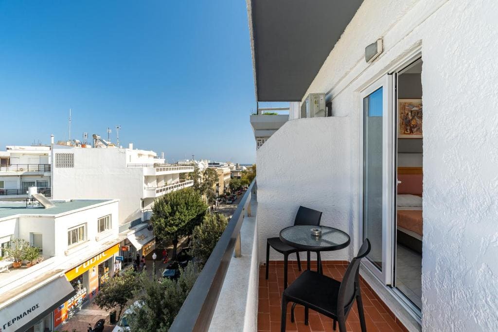 Triple Room with Terrace room - Image 3