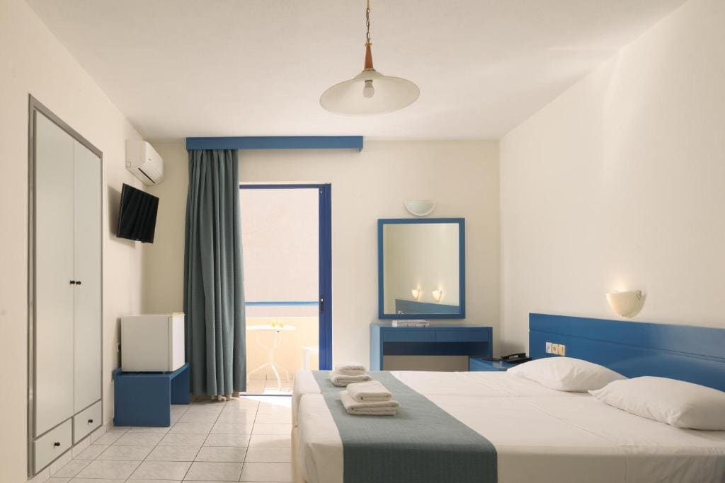 Standard Double or Twin Room with Balcony room - Image 2