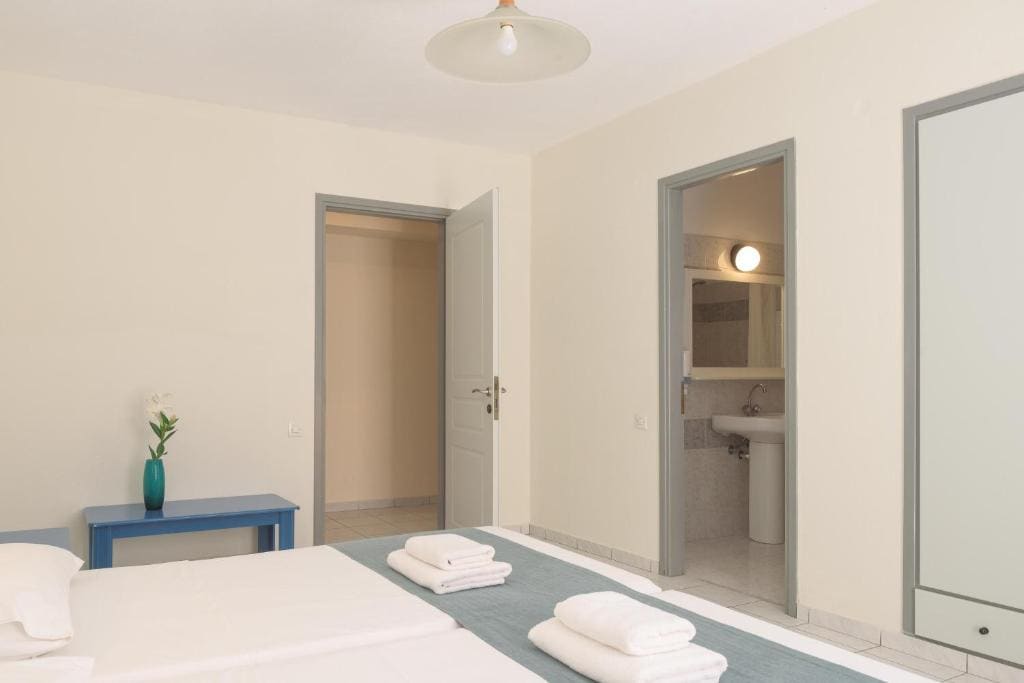 Standard Double or Twin Room with Balcony room - Image 1