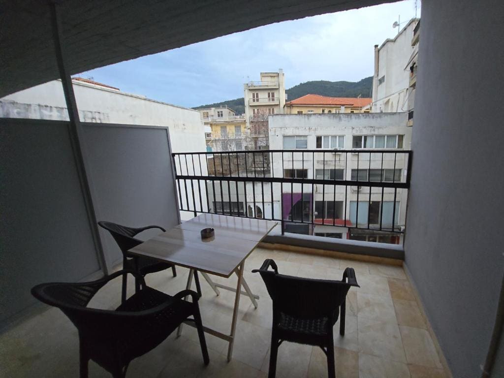 Superior Triple Room room - Image 2