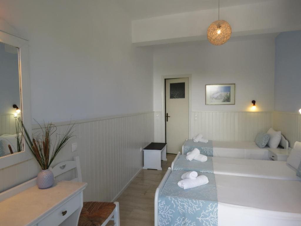 Double or Twin Room with Garden View room - Image 1
