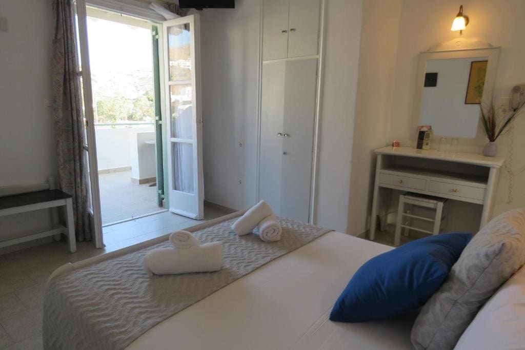 Double or Twin Room with Side Sea View room - Image 1