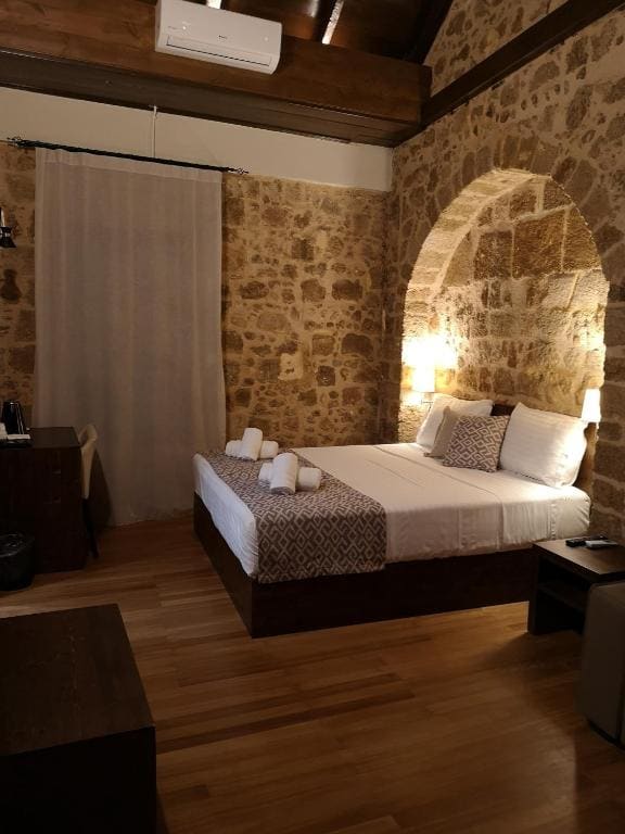 Deluxe Double Room room - Image 2