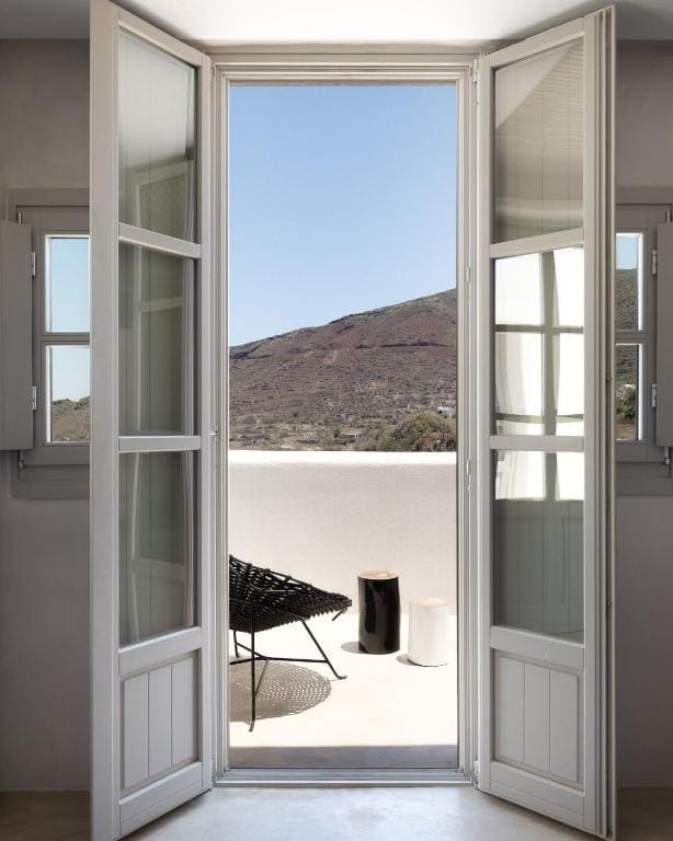 Deluxe Suite with Sea View room - Image 2