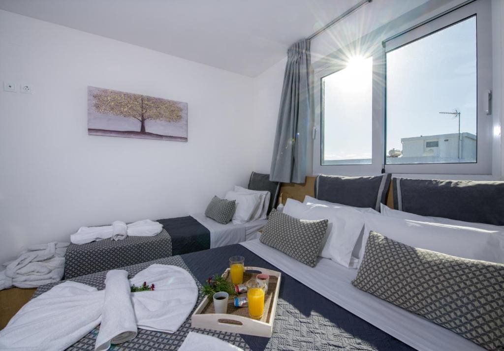 Standard Triple Room room - Image 1