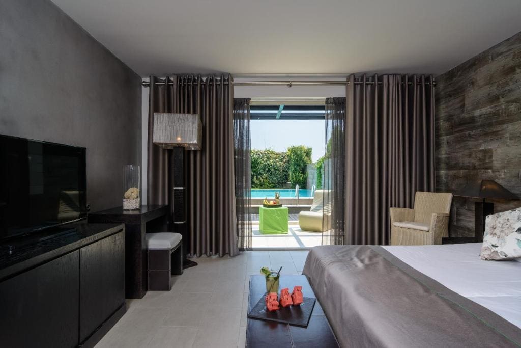 Deluxe Bungalow with Private Pool room - Image 1