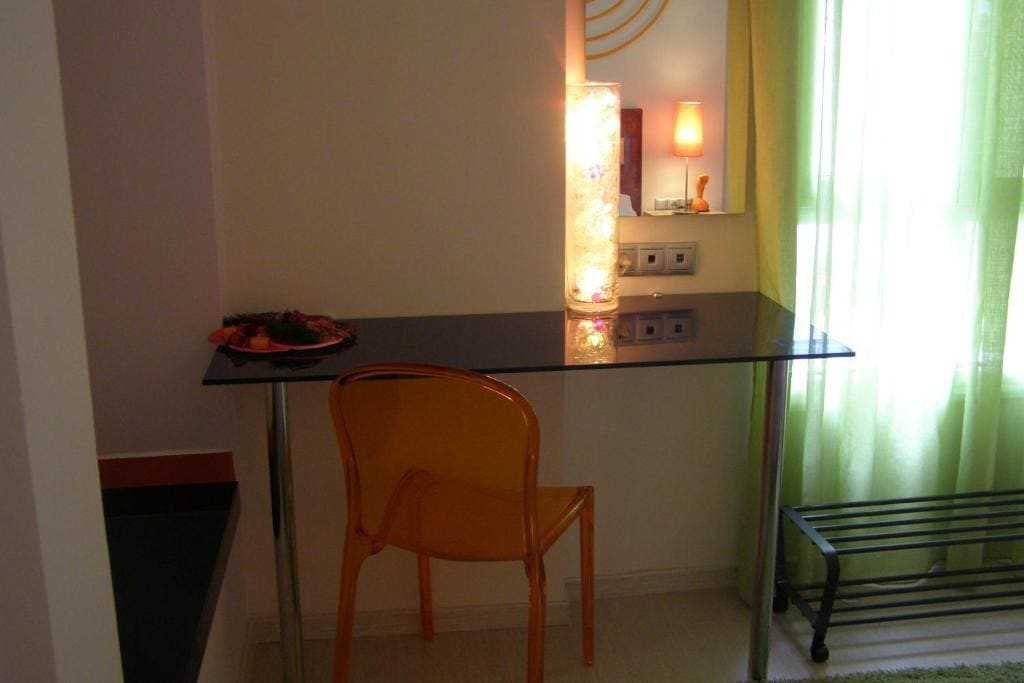 Double Room with Garden View room - Image 3
