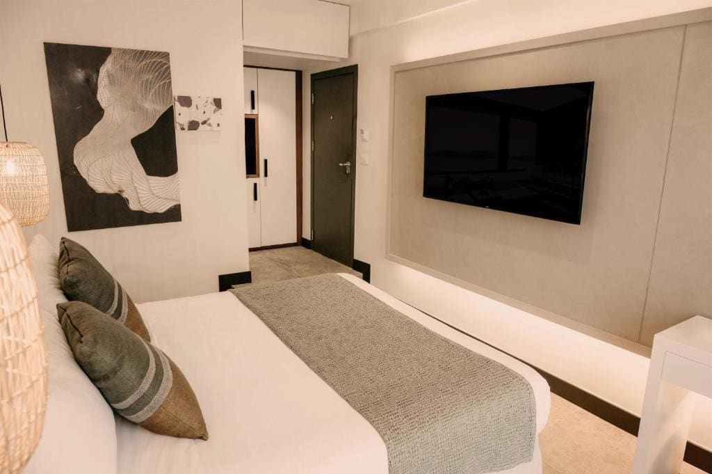 Queen Room with Sea View room - Image 3