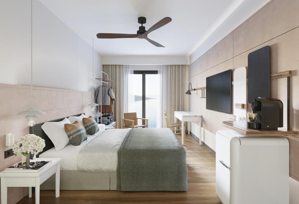 Sapphire Cozy Suite with Pool room - Image 2