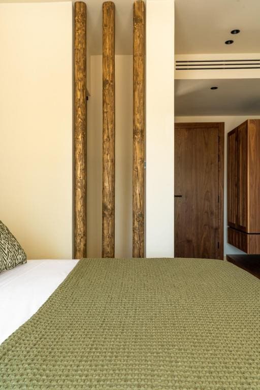 Standard Double or Twin Room with Balcony room - Image 2