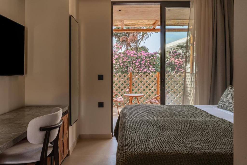 Standard Double or Twin Room with Garden View room - Image 1