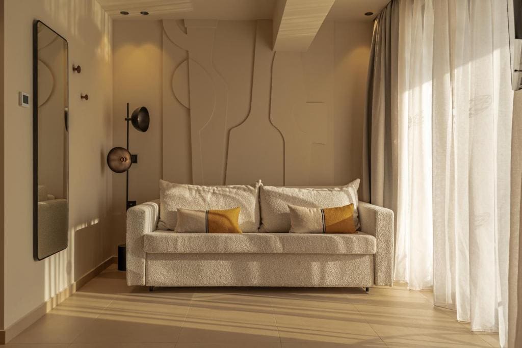 Suite with Private Pool room - Image 2