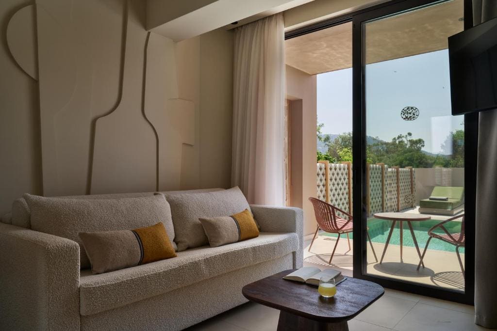 Suite with Private Pool room - Image 1