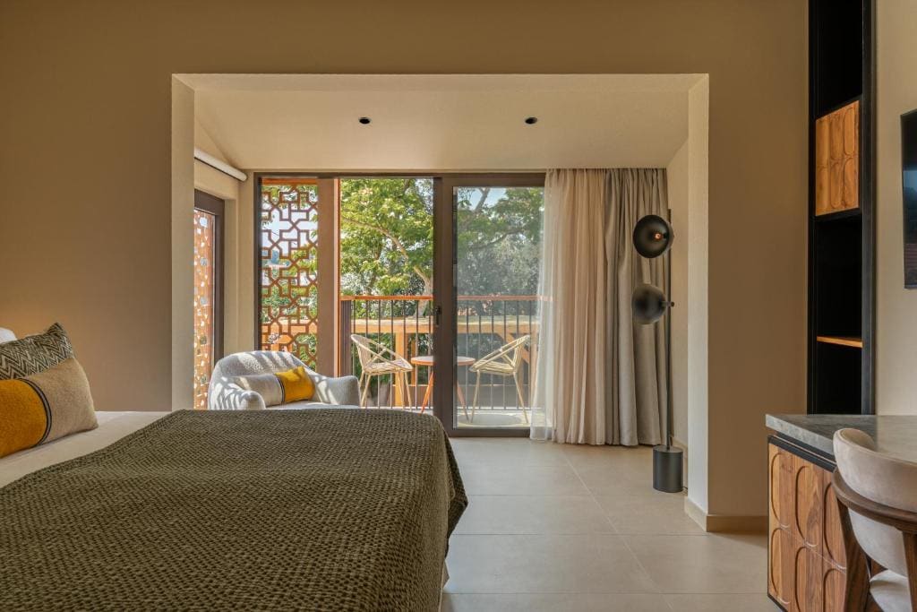 Superior Double or Twin Room with Mountain View room - Image 1