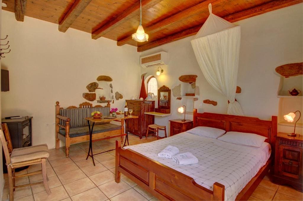 Standard Double or Twin Room room - Image 1