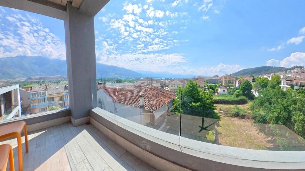 Executive Double Room with Lake View room - Image 3
