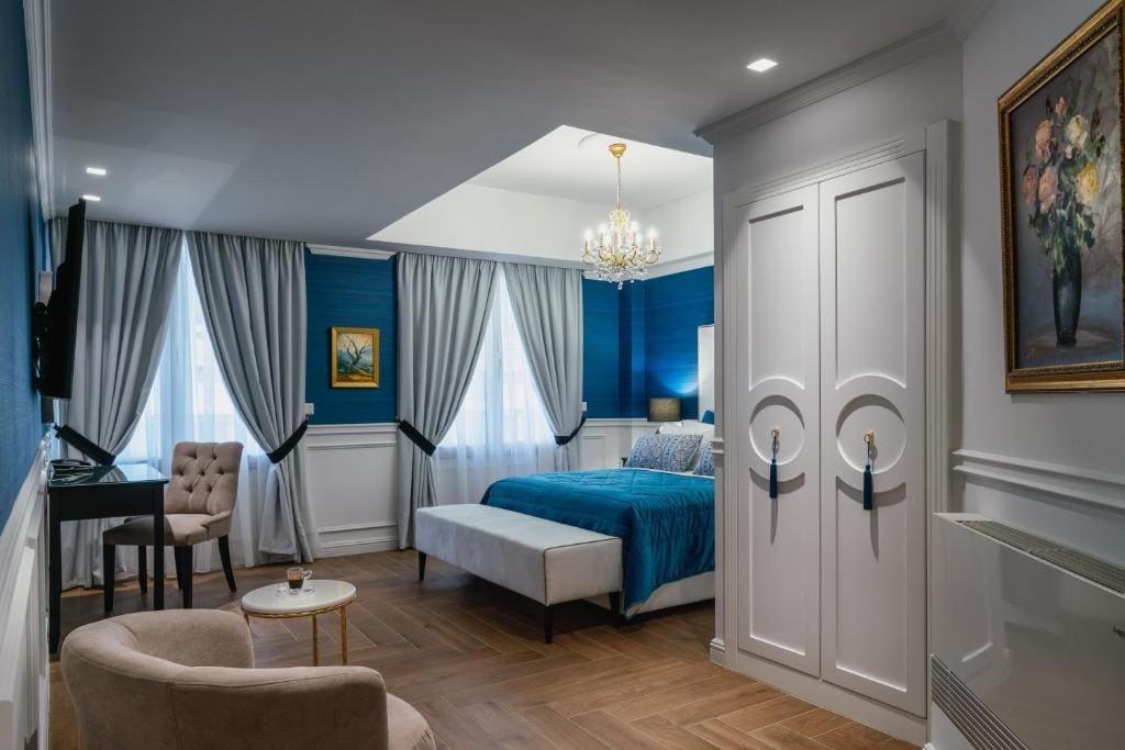 Deluxe Room room - Image 1