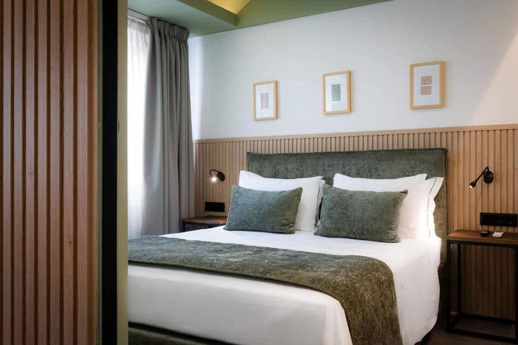 Queen Suite room - Image 1