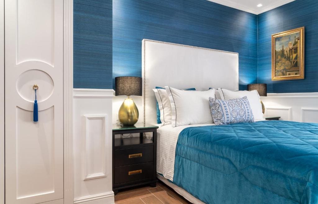 Junior Suite with Balcony room - Image 1