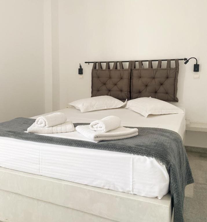 Standard Double Room room - Image 3