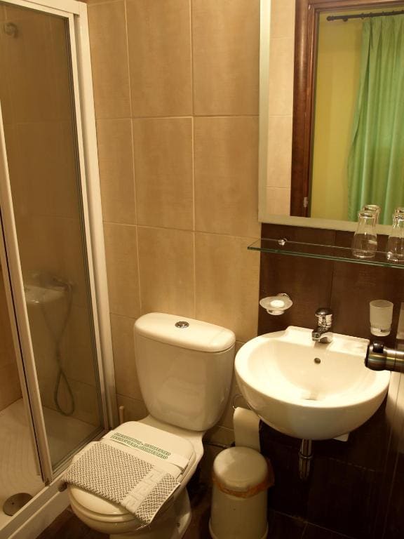 Economy Double Room - Ground Floor room - Image 3