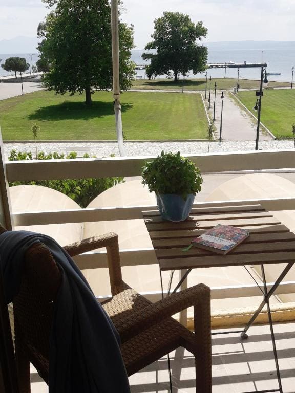 Deluxe Double Room with Sea View room - Image 2