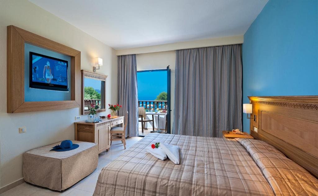 Standard Double or Twin Room room - Image 2
