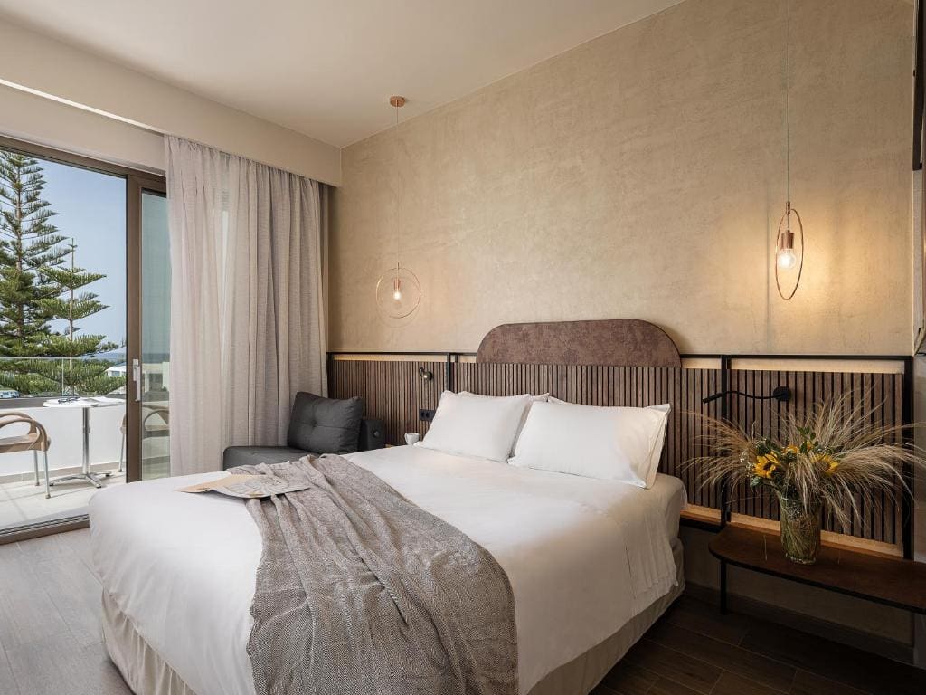 Superior Double or Twin Room with Garden View room - Image 3