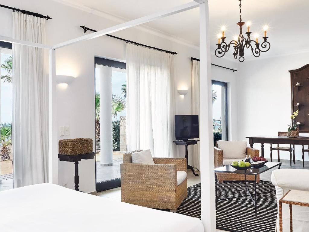 Beach Villa room - Image 3