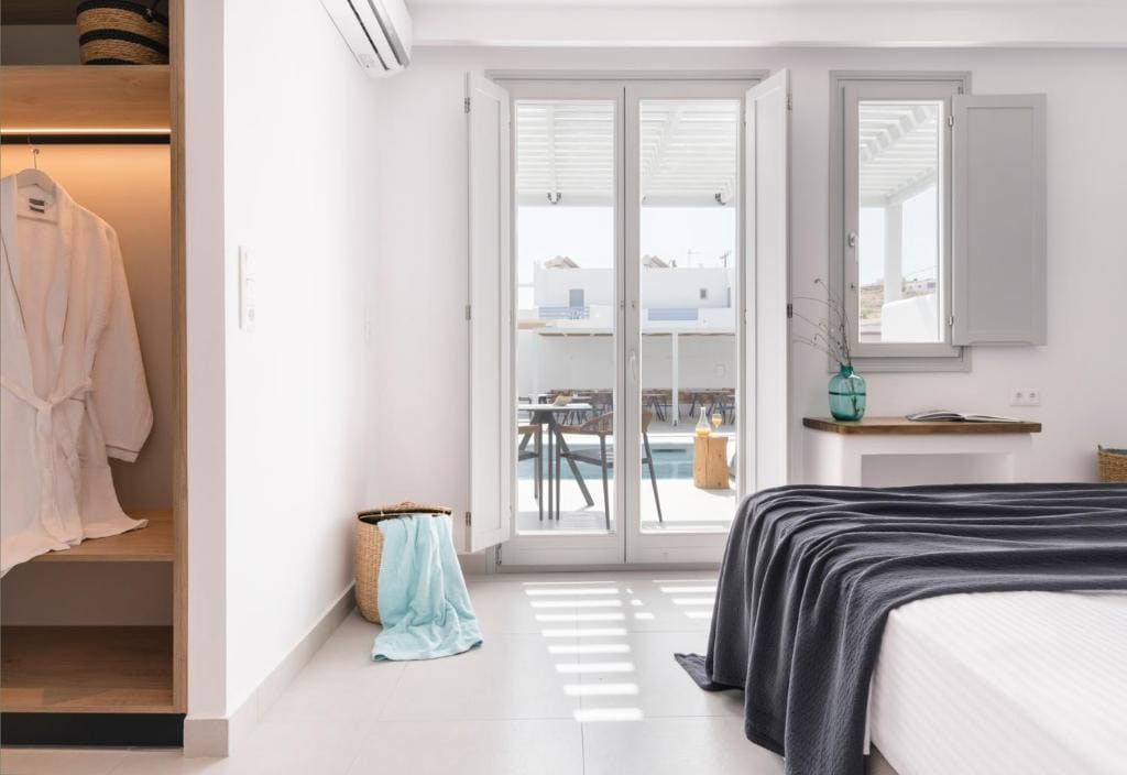 Junior Suite with Private Pool room - Image 2