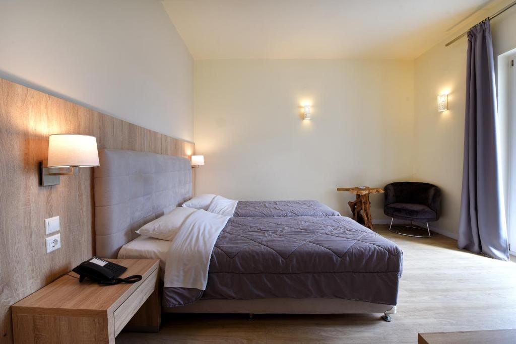 Double or Twin Room with Sea View room - Image 3