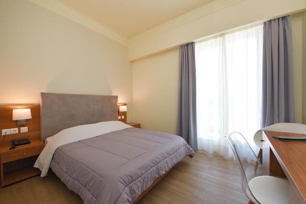 Double or Twin Room with Sea View room - Image 1